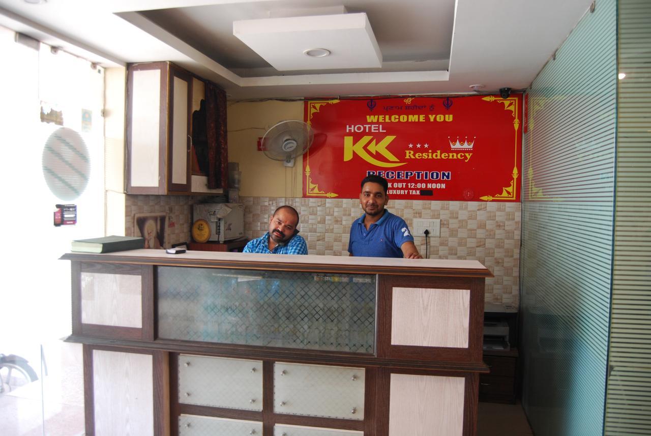 Hotel Kk Residency Chandīgarh Esterno foto